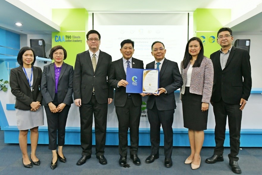 ผลิตภัณฑ์ไข่ไก่ดิบที่ได้รับ “ฉลากลดโลกร้อน” รายแรกของประเทศไทย